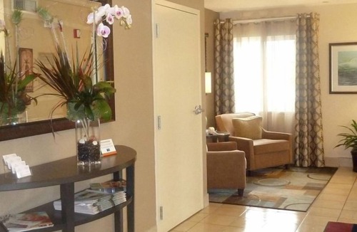 Libertyville House | Cozy Suite w/BBQ & Full Kitchen – Perfect for Relaxing Getaways & Longer Stays