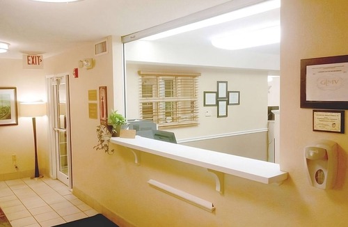Libertyville House | Cozy Suite w/BBQ & Full Kitchen – Perfect for Relaxing Getaways & Longer Stays