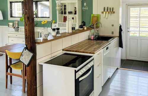 Maribo House | Cozy summer cottage on picturesque Askø
