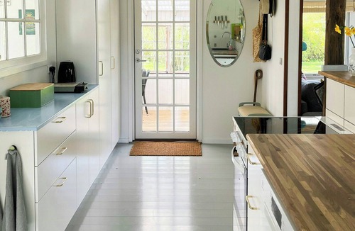 Maribo House | Cozy summer cottage on picturesque Askø