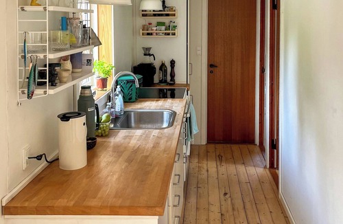 Yderby House | Cozy summer house with wild garden near the beach
