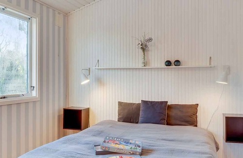 Strøby Egede House | Cozy summer house close to the water.