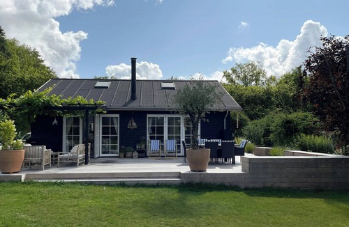 Hornbaek House | Cozy summer House in Hornbæk with soul and history