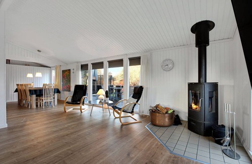Glesborg House | Cozy summer house on scenic Djursland