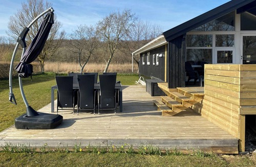 Hejsager Strand House | Cozy summer house with 100 meters to the sea