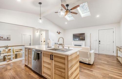 Wyldwood House | Cozy Texas Ranch - Firepit plus Large Backyard