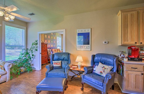 Mountain Home Apartment | Cozy Texas Retreat w/Patio, Grill & Fire Pit!