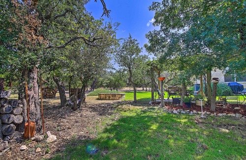 Mountain Home Apartment | Cozy Texas Retreat w/Patio, Grill & Fire Pit!