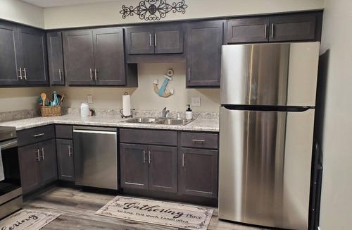Linn Creek House | Cozy three bedroom two bath home overlooking the lake with breathtaking views