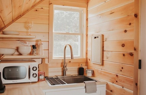 Hector Apartment | Cozy Tiny Cabin Getaway in the Finger Lakes!