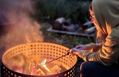 Hovland Cabin | Cozy Tiny Cabin - Off-Grid Experience with Sled Dogs Year 'round in Minnesota
