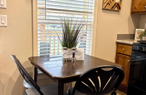 Heise Cabin | Cozy Tiny Home Cabin by Hot Springs, Zip Line, Golf!