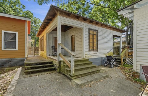 Freetown - Port Rico Apartment | Cozy Tiny Home-Ideal for Couples & Solo Travelers