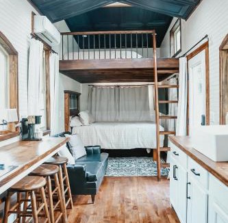 Milton House | Cozy Tiny Home in Pace, near Pensacola Beach