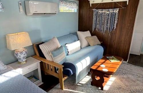 Mount Jackson House | Cozy Tiny House with Fire Pit and Barbecue in Mount Jackson, Virginia