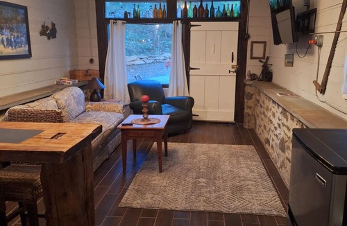 Town of New Castle Cabin | Cozy tiny log cabin on 14 acres