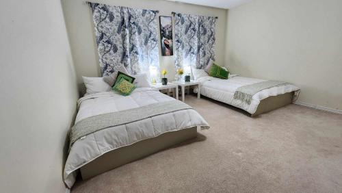 Scarborough House | Cozy Town house