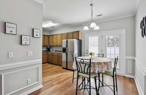 Savannah House | Cozy Townhome 2Bed/2.5Bath