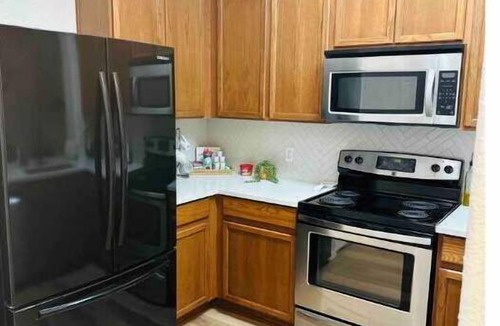 North Central Thousand Oaks House | Cozy Townhome in Thousand Oaks!