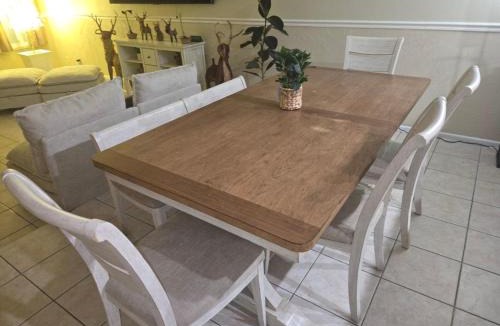 Bonanza Apartment | Cozy Townhouse Deer