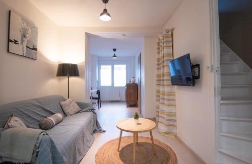 Lambersart House | Cozy Townhouse near Lille - 3 Guests