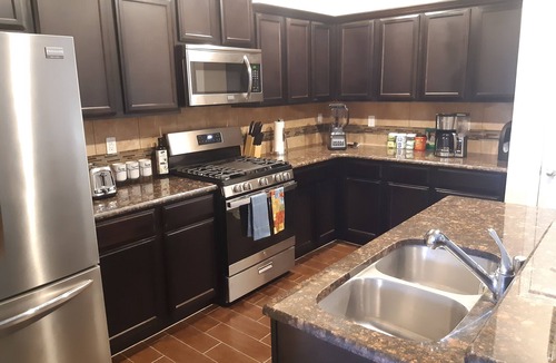 Chamberino House | Cozy Transmountain El Paso Home with Garage, 4-Bed & 2-Living Areas