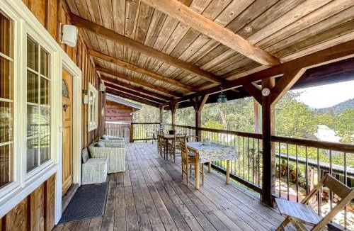 Burnt Ranch House | Cozy Trinity Cottage