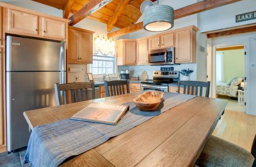 Tuftonboro House | Cozy Tuftonboro Home with Deck - Walk to Beaches!