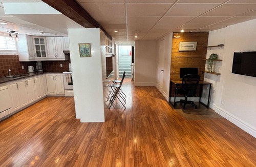 Carignan Apartment | Cozy Turnkey Apartment