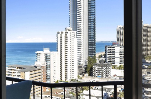 Surfers Paradise Apartment | Cozy Twin Apartment with Ocean View