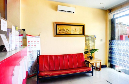 Banda Aceh House | Cozy Twin Escape with Free WiFi and Parking