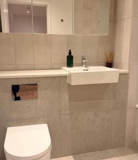 Cheetham Hill Apartment | Cozy Two Bedroom Apartment