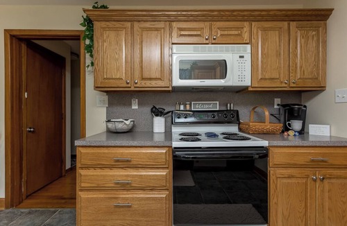 Harrisonburg House | Cozy two bedroom home with hot tub, playroom and fire pit.