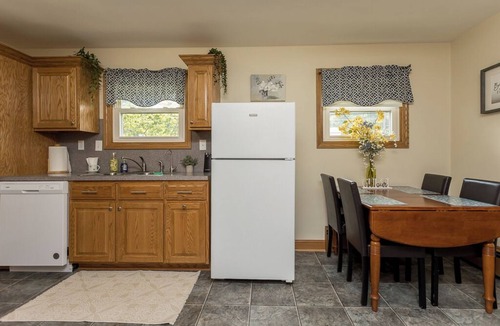 Harrisonburg House | Cozy two bedroom home with hot tub, playroom and fire pit.