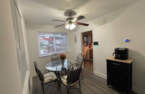 Southeast House | Cozy Two Bedroom with parking!