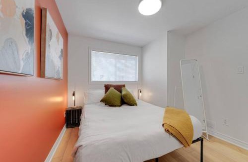 Hull Apartment | Cozy Unit 5min Ottawa - Parking Included, EV PLUG