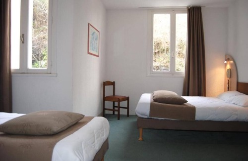 Lourdes Hotel | Cozy Unit for a Relaxing and Unforgettable Trip! Near Prime Attractions!