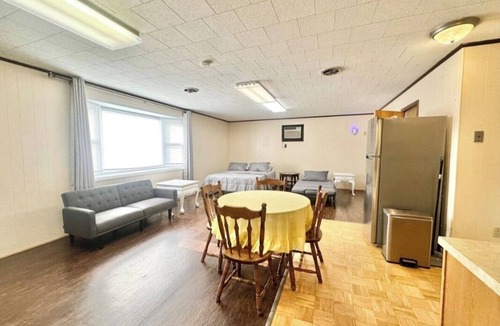 Mechanicsville Apartment | Cozy Unit with Attached Garage