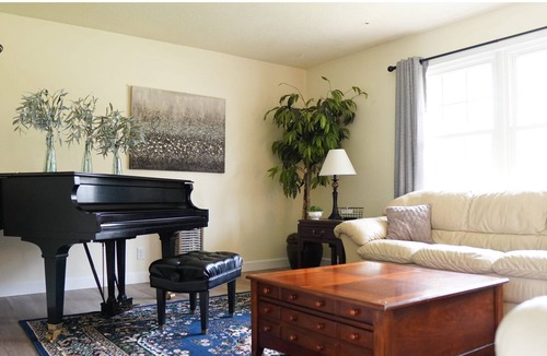 Berrien Springs House | Cozy University Homestead with fireplace!