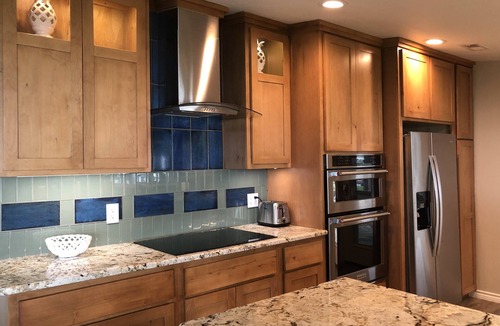 West Livingston House | COZY UP AT THE LAKE