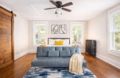 Bonnycastle Apartment | Cozy & Updated Unit in the Heart of the Highlands