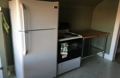 Wenatchee Apartment | Cozy Upper Level 2 Bed Apt. - Downtown Wenatchee