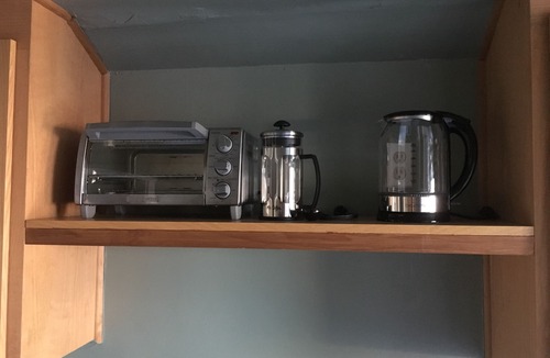 Wenatchee Apartment | Cozy Upper Level 2 Bed Apt. - Downtown Wenatchee