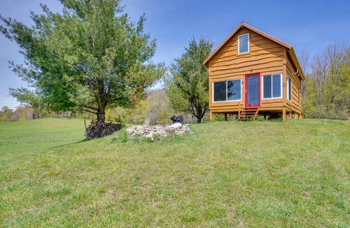 Williamstown Apartment | Cozy Upstate New York Getaway with Fire Pit!