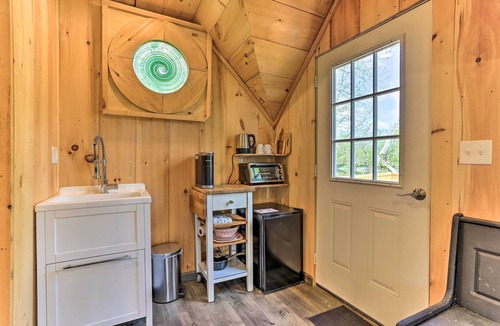 New Paltz Apartment | Cozy Upstate Studio w/Walkill River Views!