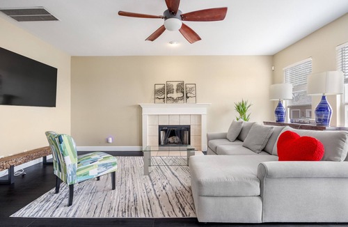North San Antonio - SAT House | Cozy Urban Retreat