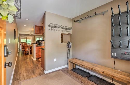 Vail House | Cozy Vail Condo ~ 4 Mi to Vail Ski Resort!