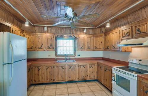 Van Buren Apartment | Cozy Van Buren Apartment w/Deck, Near ATV Trails!
