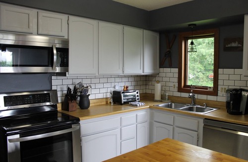 North Springfield House | Cozy Vermont Cabin · Mountain Views · Near Okemo