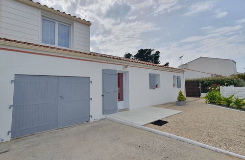 La Faute-sur-Mer House | Cozy villa for 6, near beach and center